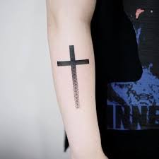 Tatuajes De Cruz Disenos Ideas Imagenes Y Significados Tatuaje De Cruz Disenos De Tatuaje Con Cruz Tatuajes Cruz Los tatuajes en el antebrazo molan. tatuajes de cruz disenos ideas