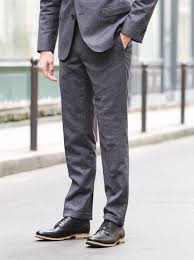 Tissu, crans, boutons, bas revers ou simple, poches, longueurs, largueurs de revers etc. Comment Choisir Un Costume Conseils De Base Pantalon Matieres Bonnegueule