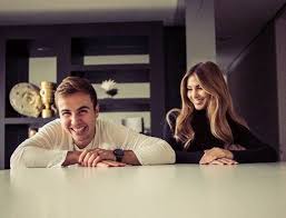 Der spieler der psv eindhoven, der trainer des fc liverpool und dessen sohn marc (32) besuchten. Ann Kathrin Und Mario Gotze Sind Stiftungsbotschafter Der Patrizia Foundation Patrizia Foundation