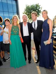 It also gives grants for educational initiatives with the aim to help children. Charity In London Galadinner Der Novak Djokovic Foundation Gala De