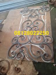Ornamen besi tempa,ornamen alferron,ornamen tralis,ornamen klasik,ornamen tangga,ornamen balkon,ornamen antik,ornament daun,ornamen mahkota,ornamen tiang master,ornamen cor alluminium,ornamen klasik,ornamen lampu,ornament pagar,asesoris,ornamen ekor,ornamen center. Aksesoris Besi Tempa Ornamen Aksesoris Pagar Besi Tempa Facebook