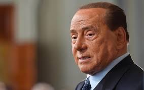 In recent months, several renovations have been carried out pending his transfer. Berlusconi Addio A Palazzo Grazioli Trasloca Nella Villa Che Presto A Zeffirelli