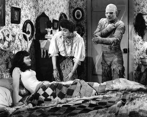 The Mummy's Curse" (1944) - Here's a striking shot from the most underrated  Mummy movie of them all. Is this entry absolutely ridiculous? Yes! Moving  from a bog in Massachusetts to the