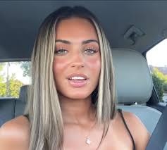 everyone I have this inspiration in my mind I can't put into pictures or  words . I need someone with healthy hair and no box dye that wants to give  me control.