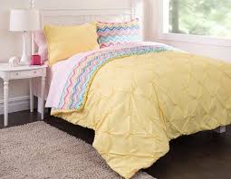 Who says blue can't be girly? Amazon Com 5pc Adorable Girl Yellow Pink Aqua Green Reversible Chevron Twin Comforter Set 5pc Bed In Complete Bedding Set Dorm Comforter Sets Comforter Sets