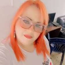 LEALES SIEMPRE TRAIDORES NUNCA PRESIDENTE LIK A LA PÁGINA CAMARADA