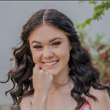 Kimberly Haller's Instagram, Twitter & Facebook