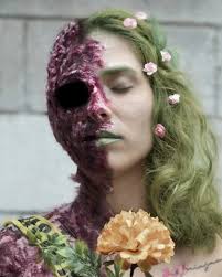 presenta una serie fotográfica que explora el impacto en la naturaleza con  un enfoque sutil y reflexivo. 📸🌿 Obra: "HOMICIDIO AMBIENTAL" Artista  :Jassandra Martínez