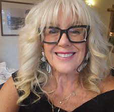 What are good pedicure places in the foothills?