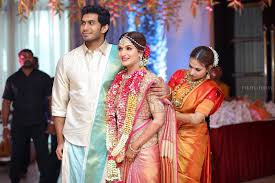 Soundarya Rajinikanth Marriage Jewellery Designs She was the chief guest for the marriage of rajinikanth's first daughter aishwarya in 2004.