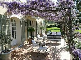 Pin Oleh Ana De La Serna Di Outdoors Spaces Tanaman Rambat Rumah Impian Kanopi