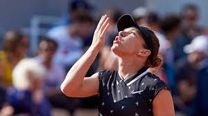 Sportiva participă la turneul de la eastbourne, înainte de wimbledon,imagini inedite cu simona halep: Simona Halep Victorie Zdrobitoare In Turul Doi La Eastbourne Adpres Media Adpres Ro