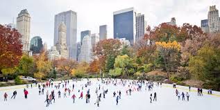 It attracts over 30 million visitors a year. Central Park Skating Bild Von New York City Tripadvisor