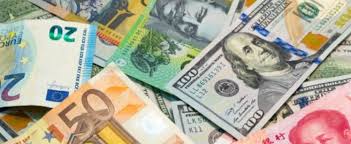 Dilansir dari buku kamus lengkap istilah ekonomi (2020) karya tim panca aksara, pasar valuta asing atau foreign exchange market adalah suatu pasar yang mempertemukan pembelian dan penjualan mata uang asing. Definisi Valuta Asing
