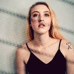 Cassandra Munn's Instagram, Twitter & Facebook