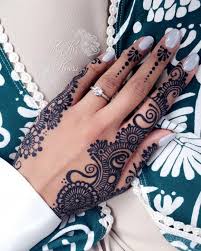 4.5 out of 5 stars. Jagua Tattoos Sind Eine Chemikaliefreie Alternative Zu Schwarzem Henna Jagua Gel Wird Aus Einer Frucht Aus Den Ama Mehndi Designs Tattoo Designs Henna Designs