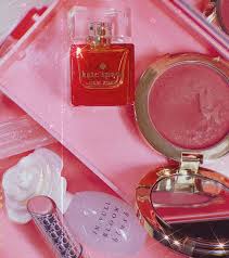 Hijab and hair mist blush by calaqisya dengan 4 pilihan bau yang sangat best. In Full Bloom Blush Kate Spade Perfume A New Fragrance For Women 2019