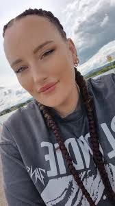 I've a friend who is wanting braids done (from the root) and wanting to  know where to go for it but she's not in athlone just lives near and im not  that