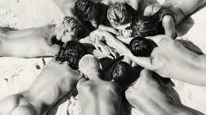 Nackt im Museum: In diese Ausstellung darfst du nur füdliblutt