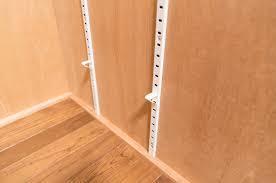 クローゼットの中に可動式の棚を作って収納を整えるdiy 99 diy diyブログ クローゼット 収納 クローゼット 棚 収納 クローゼット 棚 diy