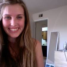 Mandi Carr's Instagram, Twitter & Facebook