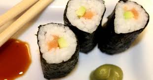 как сделать рисовый уксус для суши в домашних условиях Sushi S Avokado I Lososem Recept Idei Dlya Blyud Sushi Yaponskaya Eda