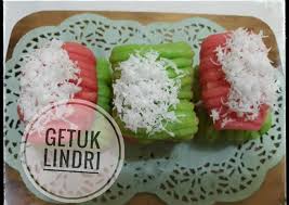 Makanan kecil yang satu ini mungkin sudah lama tak dilirik lagi oleh sebagaian besar masyarakat kita resep getuk trio ala lc. Resep Getuk Lindri Oleh Herti T Cookpad