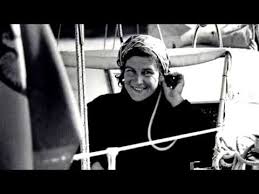 Urodziła się w warszawie, po wojnie rodzina przeniosła się do ostródy. 100 Lat Polskiego Zeglarstwa 1945 1989 Narrator Krystyna Chojnowska Liskiewicz Youtube