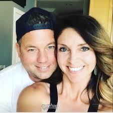 Playa Blanca or Moxche for vacation?