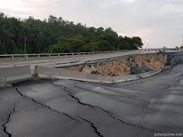 Abd jalil lazim 1.053 views11 months ago. Lebuhraya Pantai Barat Runtuh Gohed Gostan