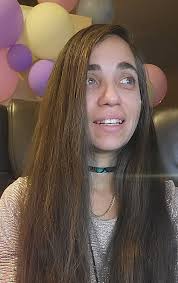 What are some book recommendations and tips for a Faces of History project 