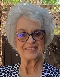 Cecelia May's Instagram, Twitter & Facebook