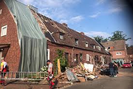 Their winds may top 250 miles an hour and can clear a pathway a mile wide and 50 miles long. Tornado Wutete In Bocholt