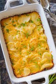 Easy Scalloped Potatoes Recipe Natashaskitchen Com Easy Scalloped Potatoes Recipe Scalloped Potatoes Easy Scalloped Potato Recipes
