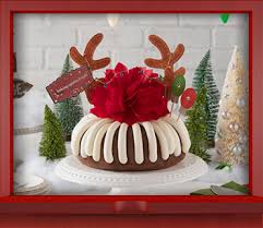 If you're not much of a cake decorator but want to add something dramatic to the top of your christmas cake, here's the answer! Irresistible Holiday Cakes Desserts Nothing Bundt Cakes