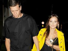 Szczesny has very little chance there with the deflection, he even does technically save it but is really unlucky. Wojciech Szczesny Z Synem Liamem Marina Pokazala Rodzinne Wideo Newsy Polki Pl