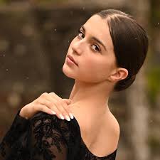 Sally Caruso's Instagram, Twitter & Facebook