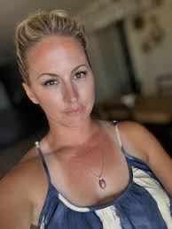 Turning 40 this year has been enlightening and full of acceptance. One BIG  acceptance! 👇 I have 3 social media platforms. I have 12,627 total  followers. 60-70% of my followers are MEN.