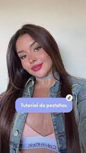 Stacy Lollis's Instagram, Twitter & Facebook