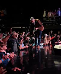 Que honor tan grande compartir en la conferencia de pastores de  @uad.oficial. Mil gracias a mi familia Argentino por su amor y cariño.  @osvaldocarnival @alejandracarnival @sebacarnival @carnivaldan