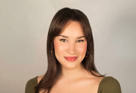 Eva Martinez's Instagram, Twitter & Facebook