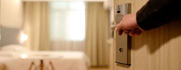 Wenn der mieter ihnen die besichtigung der wohnung verweigert, bleibt oft nur der weg über den anwalt oder das gericht. Wann Darf Der Vermieter Meine Wohnung Besichtigen Immobilo Ratgeber