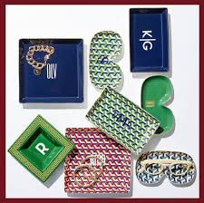It is a loving gift that can create reminiscences to last forever. 32 Monogrammed Gifts 2021 Personalized Gift Ideas For Her Him