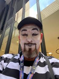 Did a poor imitation of Tom at DragonCon. Still had an incredible amount of  folks recognize the COSPLAY.