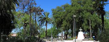 It lies in the central valley near the maule river. Talca
