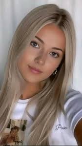 I came across this photo from a few years back. So pretty!