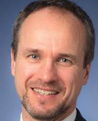 UB International Master.indd