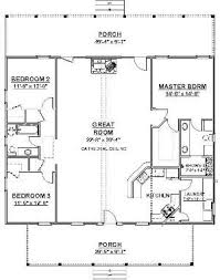 Square House Plans 40x40 The Makayla Plan Has 3 Bedrooms And 2 Baths In A Split Plan Format By Adria Square House Plans Barn House Plans House Blueprints