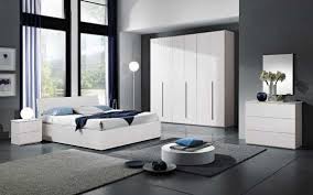 Ecco tutte le foto del catalogo per la zona notte del marchio low cost d'arredamento italiano. Camerette A Ponte Camere Matrimoniali Armadi Guardaroba E Soggiorni
