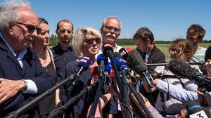 Alexia violée après sa mort ? Affaire Daval Ce Que Signifie La Presence Tres Mediatique Des Parents D Alexia A Quelques Mois Du Proces